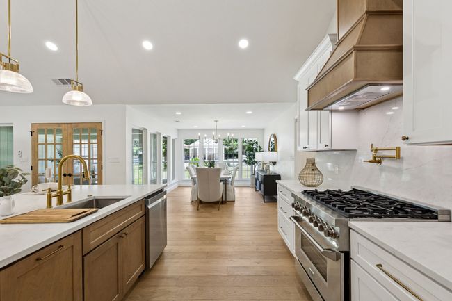 140 Cedarcrest Ln, House other with 4 bedrooms, 3 bathrooms and null parking in Double Oak TX | Image 20