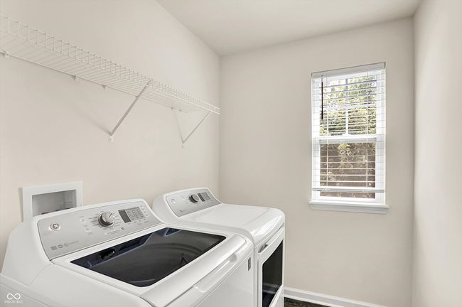 upstairs laundry room | Image 21