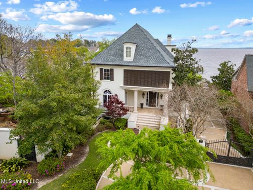 133 Overlook Pointe Dr, Ridgeland, MS, 39157-8614 | Card Image