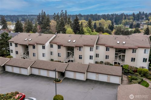 b103-23009 Lakeview Dr, Mountlake Terrace, WA, 98043-2381 | Card Image