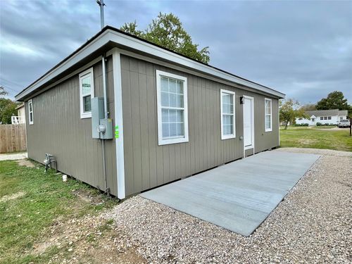 926 W 5th St, Freeport, TX, 77541-5414 | Card Image