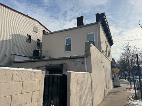 101 35th Ave, Corona, NY, 11368-1938 | Card Image