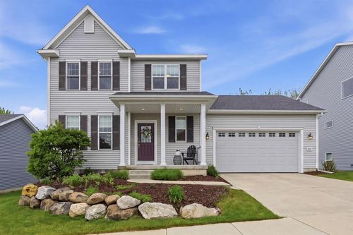 10106 Rustling Birch Road, Madison, WI, 53593 | Card Image