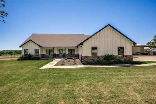 250 Belcher Rd, Bowie, TX, 76230-7083 | Card Image