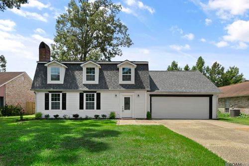 1426 Weeping Willow Dr, Denham Springs, LA, 70726-2734 | Card Image