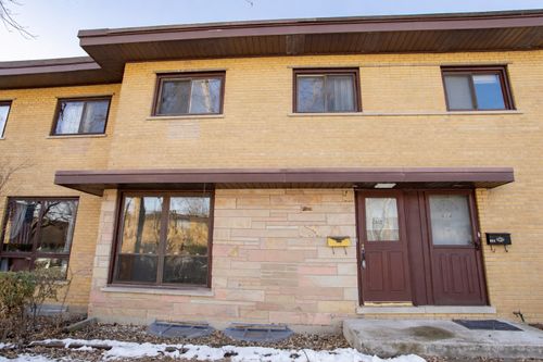 612 Maple Ct, Mount Prospect, IL, 60056-2117 | Card Image
