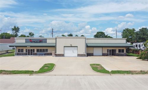 1721 Acorn Dr, Rogers, AR, 72756-6805 | Card Image