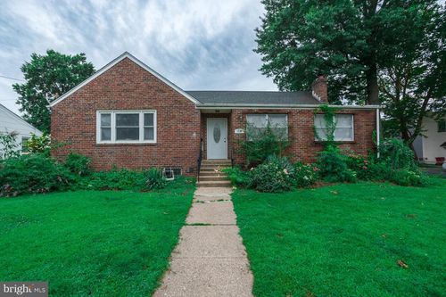 1621 Farragut Ave, BRISTOL, PA, 19007-5406 | Card Image