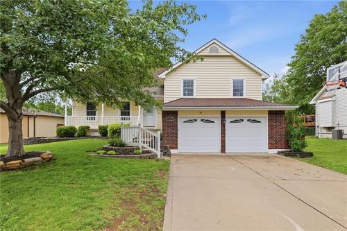 1209 Sw Trail Ridge Dr, Blue Springs, MO, 64015-1800 | Card Image
