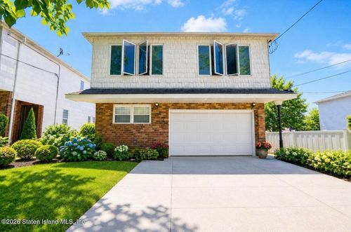 896 Sinclair Avenue, Staten Island, NY, 10309 | Card Image