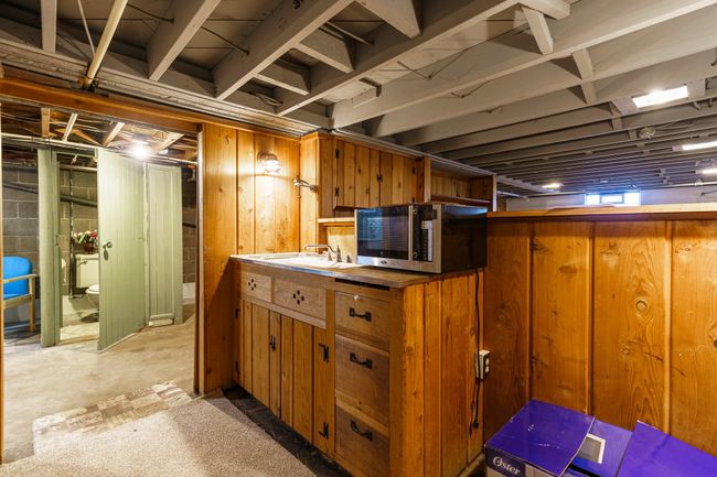 34900 Chestnut St, House other with 4 bedrooms, 3 bathrooms and null parking in Wayne MI | Image 28