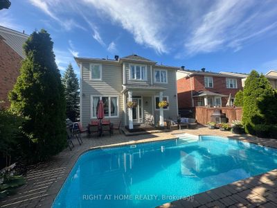 88 Morning Dove Dr, House other with 4 bedrooms, 5 bathrooms and 4 parking in Markham ON | Image 2