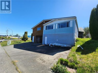 2293 Pioneer Hill Dr, House other with 3 bedrooms, 2 bathrooms and 5 parking in Port Mcneill BC | Image 1