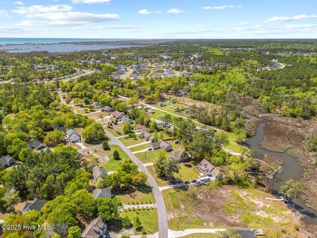 309 Chadwick Shores Dr, House other with 3 bedrooms, 4 bathrooms and 2 parking in Sneads Ferry NC | Image 53