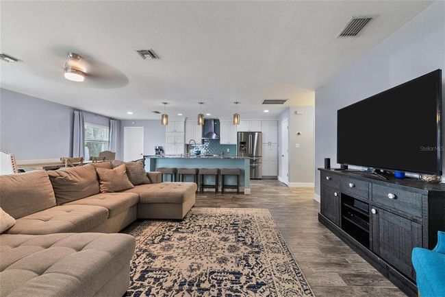 161 Sandhurst Dr, House other with 2 bedrooms, 2 bathrooms and null parking in VENICE FL | Image 6