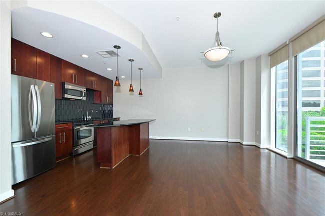 STE-310 - 201 N Elm St, House other with 1 bedrooms, 1 bathrooms and null parking in Greensboro NC | Image 15