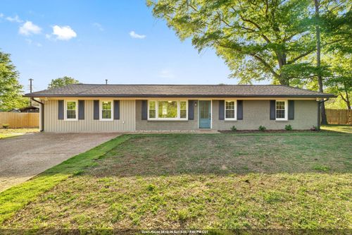 402 Thorne St, Florence, AL, 35630-4137 | Card Image