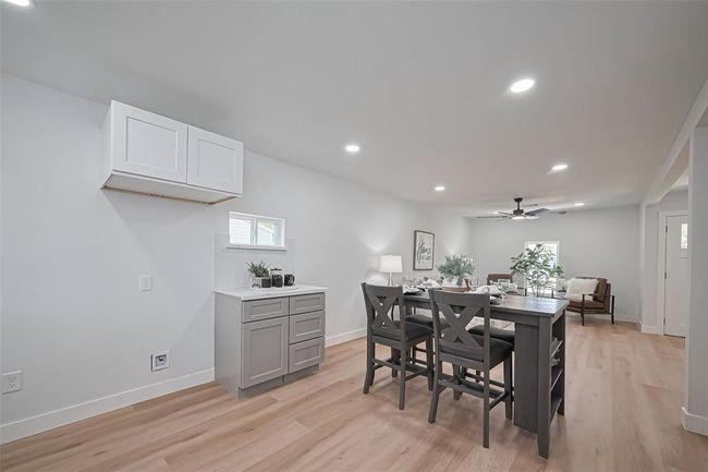 7406 Valeda Dr, House other with 3 bedrooms, 2 bathrooms and null parking in Deer Park TX | Image 9