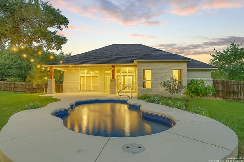 172 Bobby Lynn Dr, Adkins, TX, 78101-2775 | Card Image