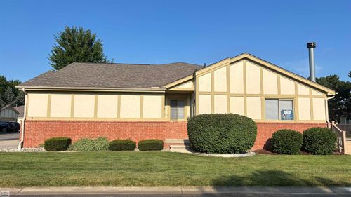 18607 Valleybrook Ln, Clinton Township, MI, 48038-5257 | Card Image