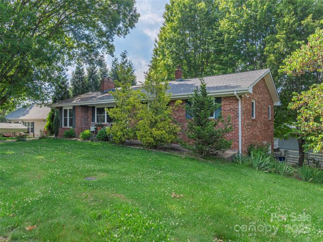 151 Ingram Loop, House other with 3 bedrooms, 2 bathrooms and null parking in Clyde NC | Image 27