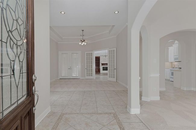 Inviting Foyer | Image 4