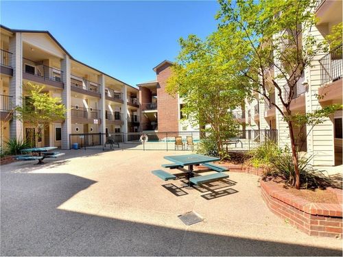 apt-121-501 W 26th St, Austin, TX, 78705-4580 | Card Image