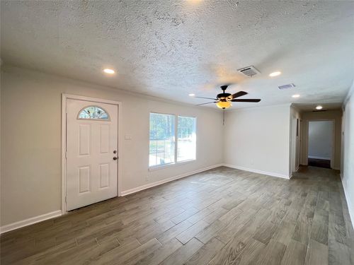 b-7337 Orville St, Houston, TX, 77028-2356 | Card Image