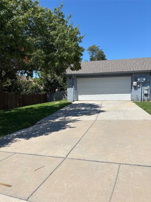 2205 Heritage Cir, Carrollton, TX, 75006-1634 | Card Image