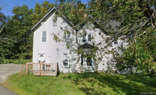 15 Brown St, Livingston Manor, NY, 12758-5226 | Card Image