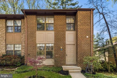 2009 Headlands Cir, RESTON, VA, 20191-3613 | Card Image