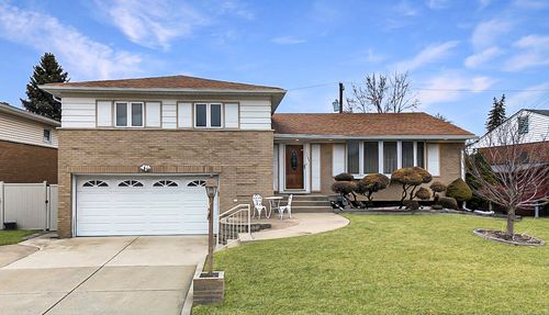 1205 Winston Dr, Melrose Park, IL, 60160-2210 | Card Image