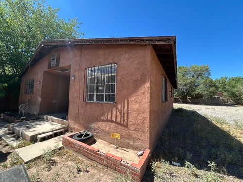1709 Hooper Road Sw, Albuquerque, NM, 87105 | Card Image