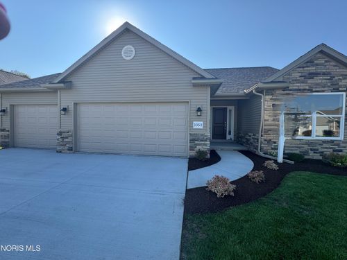 1053 Plum Grove Ln, Toledo, OH, 43615-4271 | Card Image