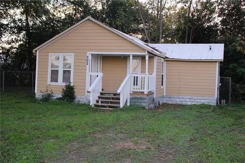 502 Toliver St, Bastrop, TX, 78602-3402 | Card Image