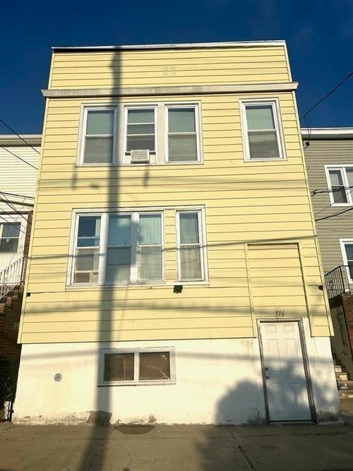 2-516 Liberty Ave, Jersey City, NJ, 07307-4022 | Card Image