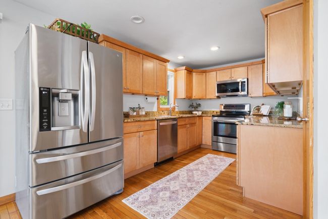 18 Seasons Ln, House other with 4 bedrooms, 3 bathrooms and null parking in Londonderry NH | Image 15