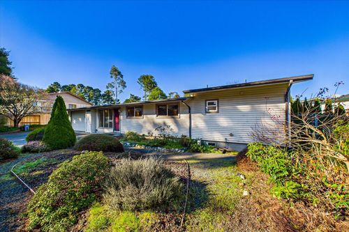 6948 Humboldt Hill Road, Eureka, CA, 95503 | Card Image