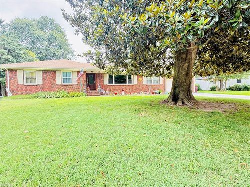 420 Oaklette Dr, Chesapeake, VA, 23325-2823 | Card Image