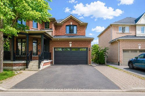 8 Gordon Weeden Rd, Markham, ON, L6E1Y5 | Card Image
