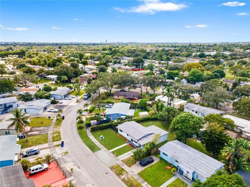 901 Sw 22nd Ave, Fort Lauderdale, FL, 33312-3039 | Card Image