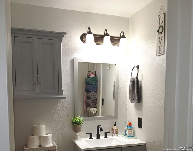 4004 Whisper Rdg, House other with 3 bedrooms, 2 bathrooms and null parking in Schertz TX | Image 13