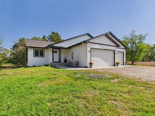 34137 Forest Blvd, Stacy, MN, 55079-4585 | Card Image