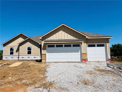 1908 Owen Dr, Pleasant Hill, MO, 64080-1624 | Card Image