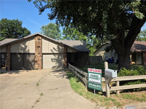 1008 Turtle Creek Dr, Rogers, AR, 72756-2020 | Card Image