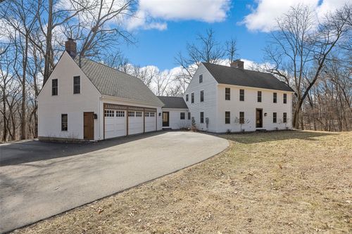 3767 Oak Ln Ne, North Liberty, IA, 52317-9375 | Card Image