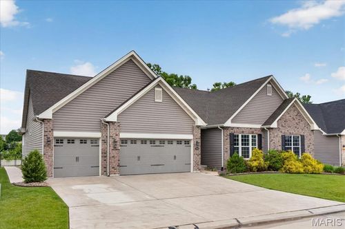 544 Miralago Shore Dr, Saint Peters, MO, 63376-3172 | Card Image