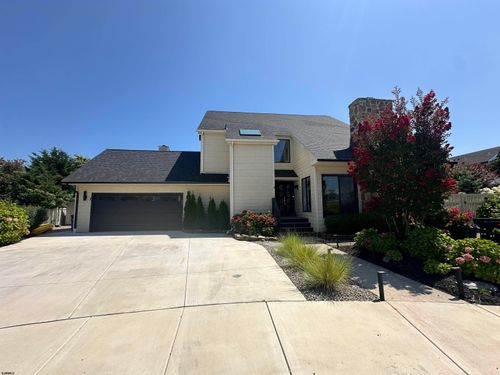 4 Brunswick Ct, MARGATE CITY, NJ, 08402-2052 | Card Image
