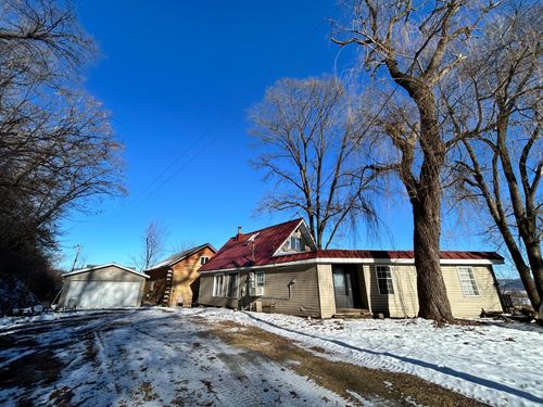 911 Mississippi Ln, Brownsville, MN, 55919-8807 | Card Image