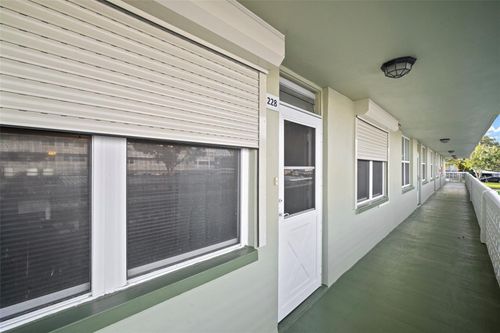apt-228-4890 Bay St Ne, ST PETERSBURG, FL, 33703-4055 | Card Image